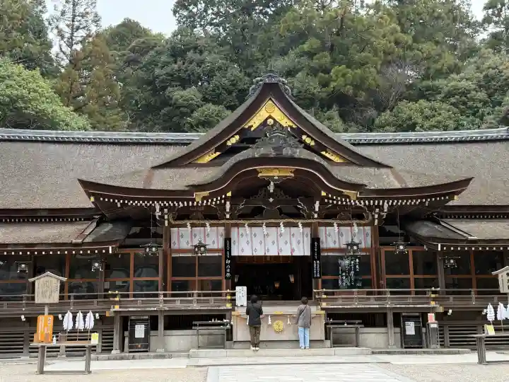 大神神社の{uncategorized: "未分類", other: "その他", undefined: "問題あり", building: "その他建物", grave: "お墓", sacred_gate: "鳥居", guardian: "狛犬", statue: "像", buddha: "仏像", history: "歴史", nature: "自然", garden: "庭園", animal: "動物", pagoda: "塔", temizu: "手水舎", mountain_gate: "山門・神門", sanctuary: "本殿・本堂", subordinate: "末社・摂社", art: "芸術", scenery: "景色", jizo: "地蔵", ema: "絵馬", goshuin: "御朱印", omikuji: "おみくじ", items: "授与品その他", amulet: "お守り", goshuincho: "御朱印帳", eats: "食事", festival: "お祭り", votive_dance: "神楽", shichigosan: "七五三参", wedding: "結婚式", experience: "体験その他", initially: "初詣", around: "周辺", anti_infection: "感染症対策"}