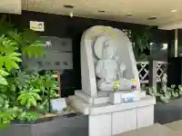 妙徳寺の{uncategorized: "未分類", other: "その他", undefined: "問題あり", building: "その他建物", grave: "お墓", sacred_gate: "鳥居", guardian: "狛犬", statue: "像", buddha: "仏像", history: "歴史", nature: "自然", garden: "庭園", animal: "動物", pagoda: "塔", temizu: "手水舎", mountain_gate: "山門・神門", sanctuary: "本殿・本堂", subordinate: "末社・摂社", art: "芸術", scenery: "景色", jizo: "地蔵", ema: "絵馬", goshuin: "御朱印", omikuji: "おみくじ", items: "授与品その他", amulet: "お守り", goshuincho: "御朱印帳", eats: "食事", festival: "お祭り", votive_dance: "神楽", shichigosan: "七五三参", wedding: "結婚式", experience: "体験その他", initially: "初詣", around: "周辺", anti_infection: "感染症対策"}