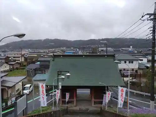 上野国一社八幡八幡宮の山門