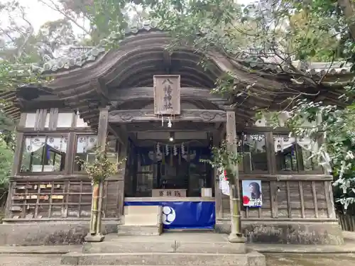 大里八幡神社の本殿・本堂