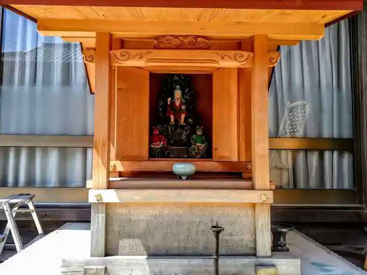 観音寺の本殿・本堂