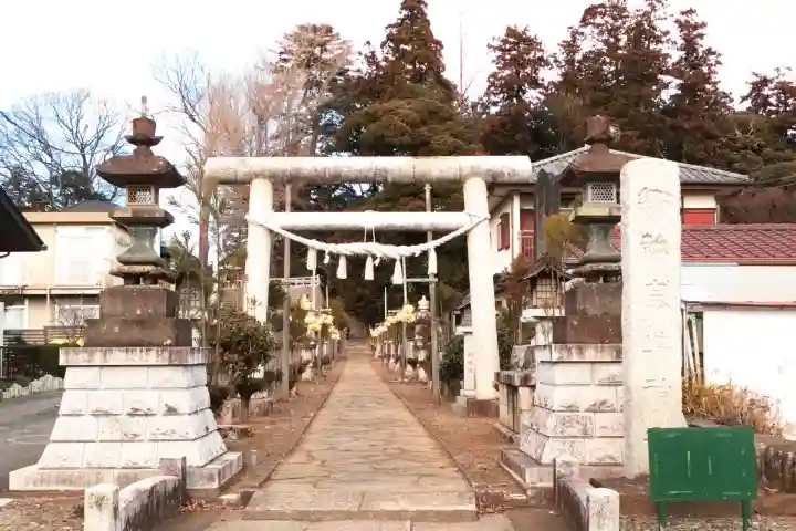 鹿嶋神社の{uncategorized: "未分類", other: "その他", undefined: "問題あり", building: "その他建物", grave: "お墓", sacred_gate: "鳥居", guardian: "狛犬", statue: "像", buddha: "仏像", history: "歴史", nature: "自然", garden: "庭園", animal: "動物", pagoda: "塔", temizu: "手水舎", mountain_gate: "山門・神門", sanctuary: "本殿・本堂", subordinate: "末社・摂社", art: "芸術", scenery: "景色", jizo: "地蔵", ema: "絵馬", goshuin: "御朱印", omikuji: "おみくじ", items: "授与品その他", amulet: "お守り", goshuincho: "御朱印帳", eats: "食事", festival: "お祭り", votive_dance: "神楽", shichigosan: "七五三参", wedding: "結婚式", experience: "体験その他", initially: "初詣", around: "周辺", anti_infection: "感染症対策"}