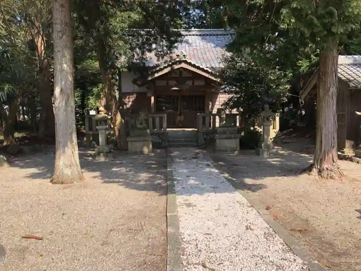 川田神社の本殿・本堂
