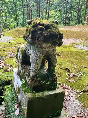 熊野神社の狛犬