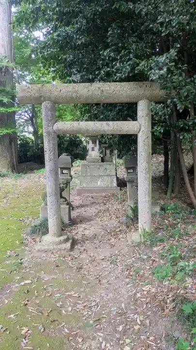 雄琴神社の{uncategorized: "未分類", other: "その他", undefined: "問題あり", building: "その他建物", grave: "お墓", sacred_gate: "鳥居", guardian: "狛犬", statue: "像", buddha: "仏像", history: "歴史", nature: "自然", garden: "庭園", animal: "動物", pagoda: "塔", temizu: "手水舎", mountain_gate: "山門・神門", sanctuary: "本殿・本堂", subordinate: "末社・摂社", art: "芸術", scenery: "景色", jizo: "地蔵", ema: "絵馬", goshuin: "御朱印", omikuji: "おみくじ", items: "授与品その他", amulet: "お守り", goshuincho: "御朱印帳", eats: "食事", festival: "お祭り", votive_dance: "神楽", shichigosan: "七五三参", wedding: "結婚式", experience: "体験その他", initially: "初詣", around: "周辺", anti_infection: "感染症対策"}