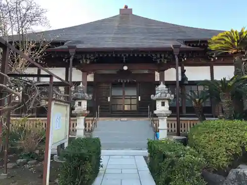 稲田寺の本殿・本堂