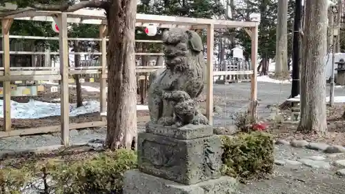 旭川神社の狛犬