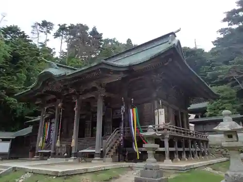 金華山黄金山神社の本殿