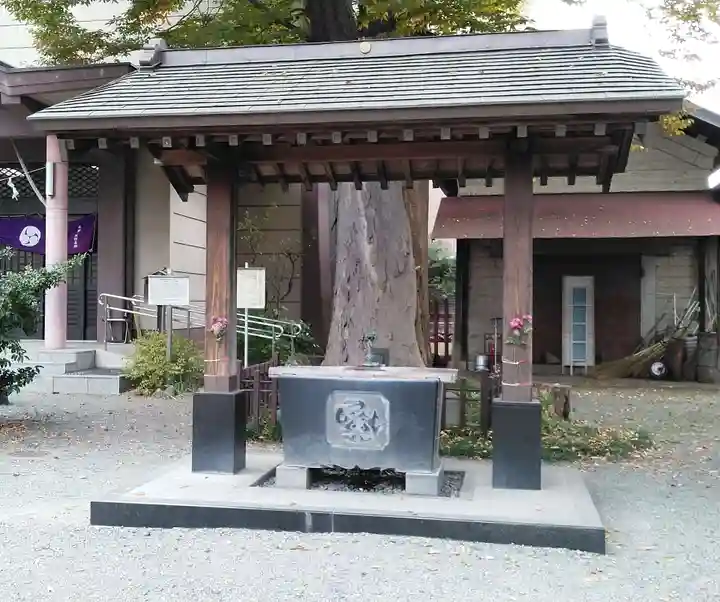 日野八坂神社の手水舎