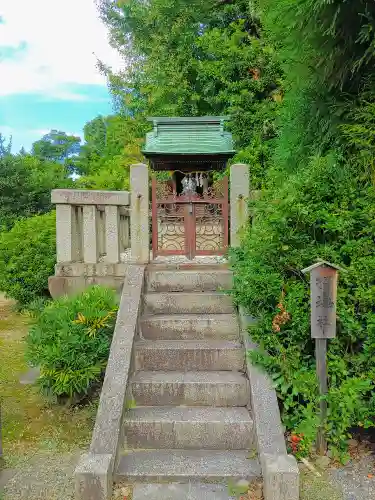 大神神社（花池）の末社