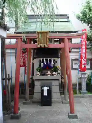 松坂稲荷大明神の本殿・本堂