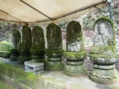 北山漆薬師の仏像