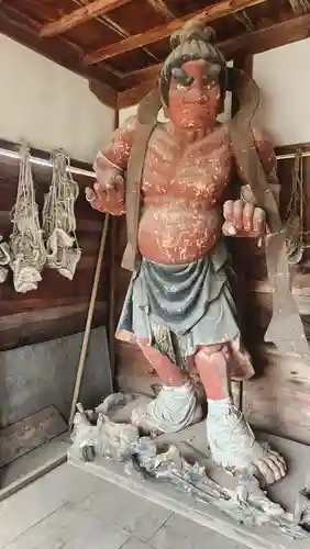 金剛山 正法寺の山門・神門