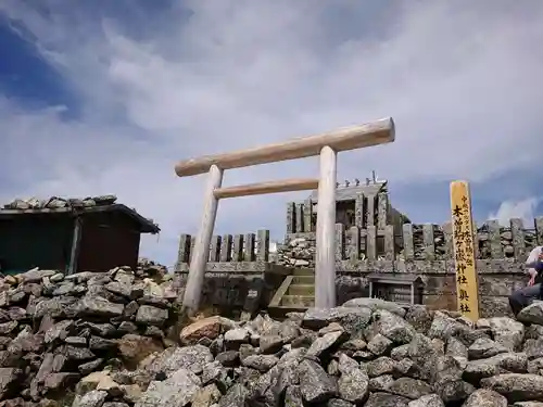 木曽駒ヶ嶽神社　奥社の鳥居