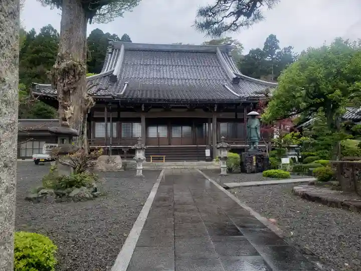 明行寺の本殿・本堂