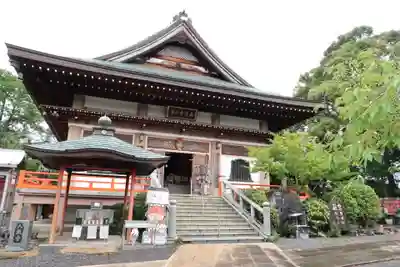八坂寺の本殿・本堂