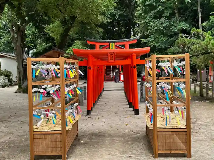 荒熊白髭稲荷神社の鳥居