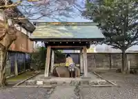神明社の手水舎