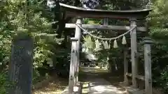 成田熊野神社の鳥居