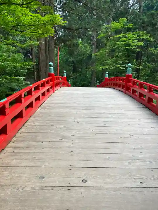 出羽神社(出羽三山神社)~三神合祭殿~の{uncategorized: "未分類", other: "その他", undefined: "問題あり", building: "その他建物", grave: "お墓", sacred_gate: "鳥居", guardian: "狛犬", statue: "像", buddha: "仏像", history: "歴史", nature: "自然", garden: "庭園", animal: "動物", pagoda: "塔", temizu: "手水舎", mountain_gate: "山門・神門", sanctuary: "本殿・本堂", subordinate: "末社・摂社", art: "芸術", scenery: "景色", jizo: "地蔵", ema: "絵馬", goshuin: "御朱印", omikuji: "おみくじ", items: "授与品その他", amulet: "お守り", goshuincho: "御朱印帳", eats: "食事", festival: "お祭り", votive_dance: "神楽", shichigosan: "七五三参", wedding: "結婚式", experience: "体験その他", initially: "初詣", around: "周辺", anti_infection: "感染症対策"}