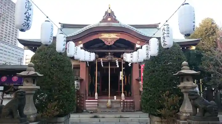 白鬚神社の本殿・本堂