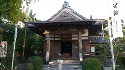 大学院の本殿・本堂