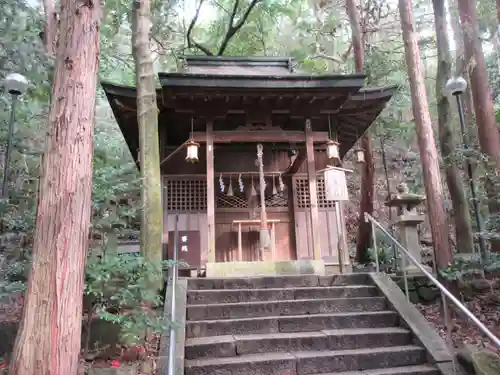 枚岡神社の末社・摂社