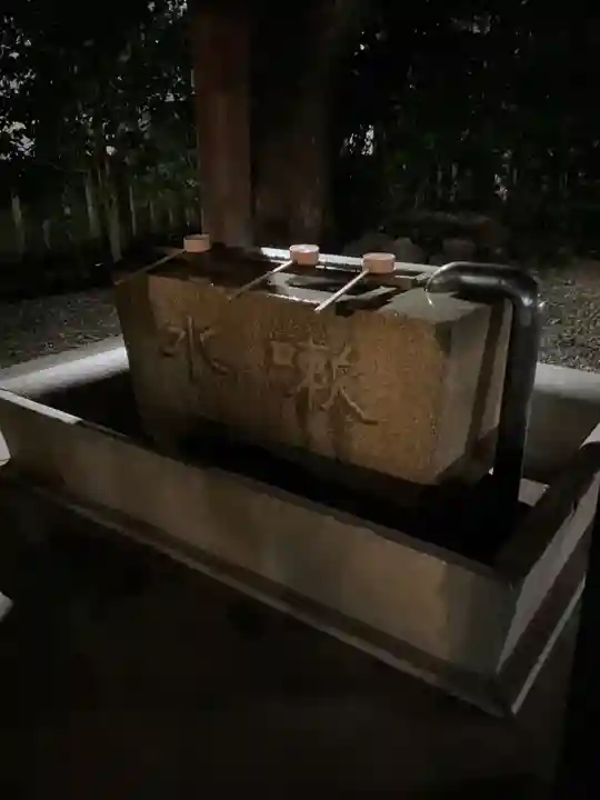 溝旗神社(肇國神社)の手水舎