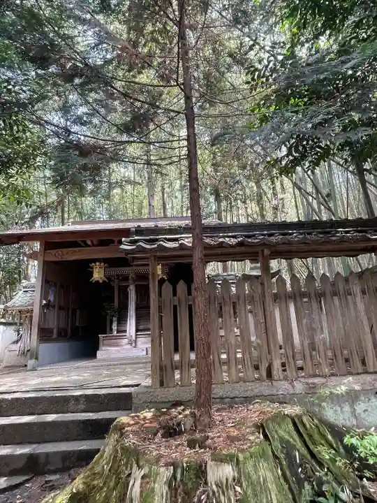 吉山神社の本殿・本堂
