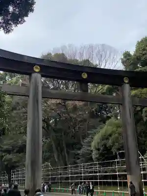 明治神宮の{uncategorized: "未分類", other: "その他", undefined: "問題あり", building: "その他建物", grave: "お墓", sacred_gate: "鳥居", guardian: "狛犬", statue: "像", buddha: "仏像", history: "歴史", nature: "自然", garden: "庭園", animal: "動物", pagoda: "塔", temizu: "手水舎", mountain_gate: "山門・神門", sanctuary: "本殿・本堂", subordinate: "末社・摂社", art: "芸術", scenery: "景色", jizo: "地蔵", ema: "絵馬", goshuin: "御朱印", omikuji: "おみくじ", items: "授与品その他", amulet: "お守り", goshuincho: "御朱印帳", eats: "食事", festival: "お祭り", votive_dance: "神楽", shichigosan: "七五三参", wedding: "結婚式", experience: "体験その他", initially: "初詣", around: "周辺", anti_infection: "感染症対策"}