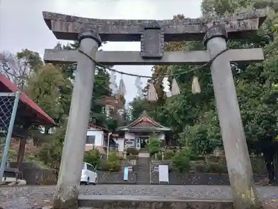 三峯神社の鳥居