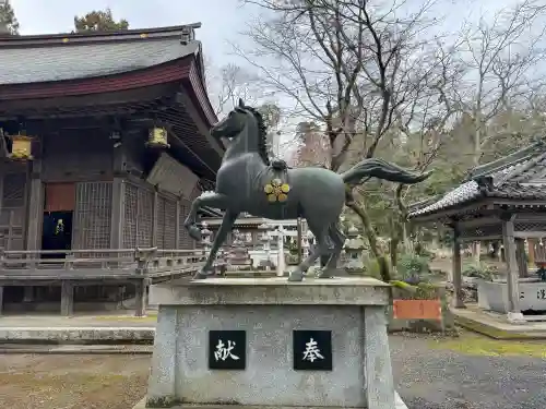 波久奴神社の{uncategorized: "未分類", other: "その他", undefined: "問題あり", building: "その他建物", grave: "お墓", sacred_gate: "鳥居", guardian: "狛犬", statue: "像", buddha: "仏像", history: "歴史", nature: "自然", garden: "庭園", animal: "動物", pagoda: "塔", temizu: "手水舎", mountain_gate: "山門・神門", sanctuary: "本殿・本堂", subordinate: "末社・摂社", art: "芸術", scenery: "景色", jizo: "地蔵", ema: "絵馬", goshuin: "御朱印", omikuji: "おみくじ", items: "授与品その他", amulet: "お守り", goshuincho: "御朱印帳", eats: "食事", festival: "お祭り", votive_dance: "神楽", shichigosan: "七五三参", wedding: "結婚式", experience: "体験その他", initially: "初詣", around: "周辺", anti_infection: "感染症対策"}