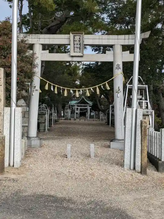 鹿嶋神社の{uncategorized: "未分類", other: "その他", undefined: "問題あり", building: "その他建物", grave: "お墓", sacred_gate: "鳥居", guardian: "狛犬", statue: "像", buddha: "仏像", history: "歴史", nature: "自然", garden: "庭園", animal: "動物", pagoda: "塔", temizu: "手水舎", mountain_gate: "山門・神門", sanctuary: "本殿・本堂", subordinate: "末社・摂社", art: "芸術", scenery: "景色", jizo: "地蔵", ema: "絵馬", goshuin: "御朱印", omikuji: "おみくじ", items: "授与品その他", amulet: "お守り", goshuincho: "御朱印帳", eats: "食事", festival: "お祭り", votive_dance: "神楽", shichigosan: "七五三参", wedding: "結婚式", experience: "体験その他", initially: "初詣", around: "周辺", anti_infection: "感染症対策"}