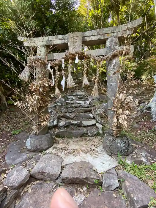 緑岡神社の鳥居