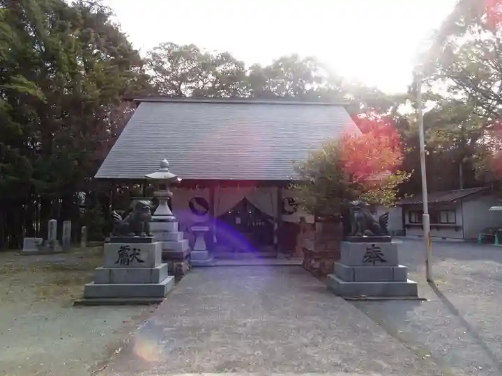 杉守神社の本殿・本堂