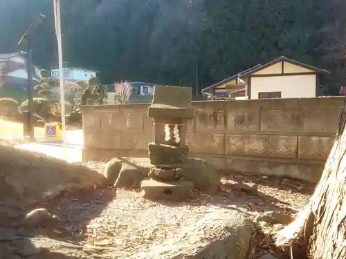 諏訪大社上社前宮の末社・摂社