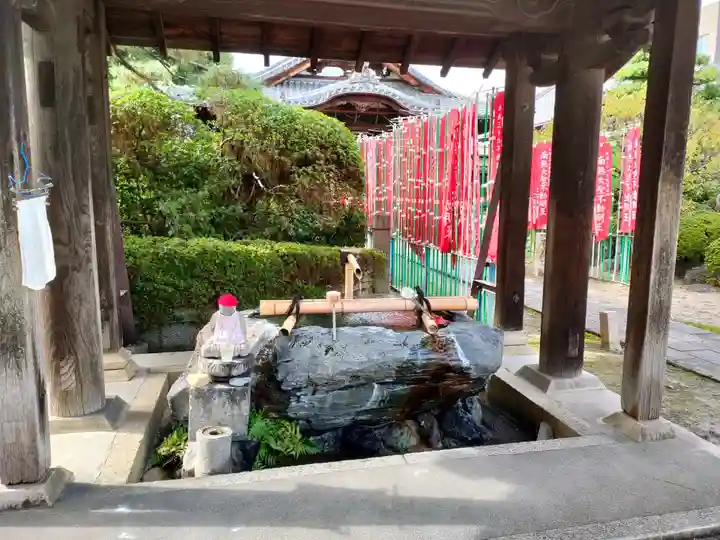 建中寺の手水舎