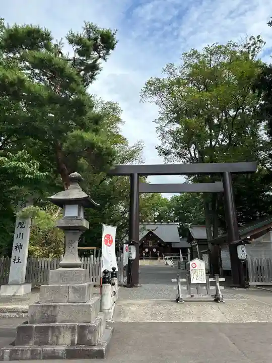 旭川神社の鳥居
