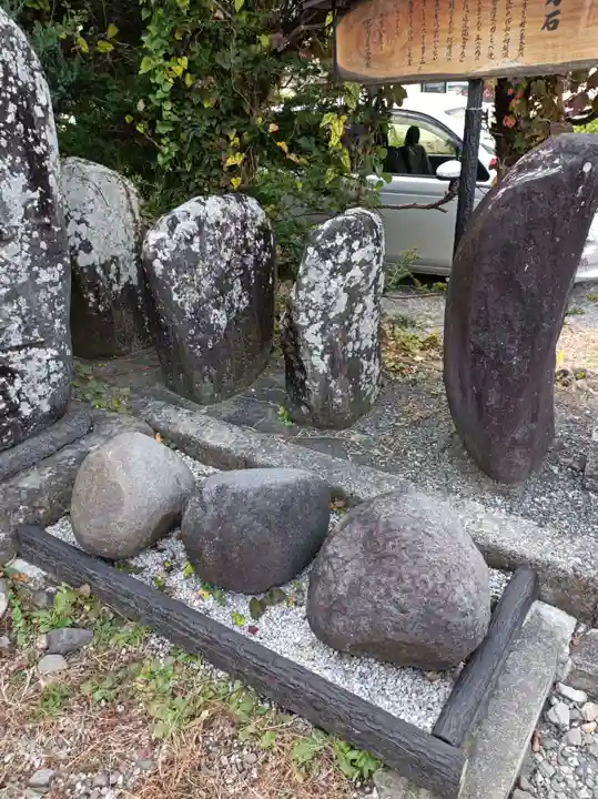 諏訪大社下社春宮(長野県)