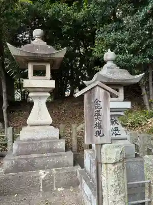 八幡社（渡内八幡社）の{uncategorized: "未分類", other: "その他", undefined: "問題あり", building: "その他建物", grave: "お墓", sacred_gate: "鳥居", guardian: "狛犬", statue: "像", buddha: "仏像", history: "歴史", nature: "自然", garden: "庭園", animal: "動物", pagoda: "塔", temizu: "手水舎", mountain_gate: "山門・神門", sanctuary: "本殿・本堂", subordinate: "末社・摂社", art: "芸術", scenery: "景色", jizo: "地蔵", ema: "絵馬", goshuin: "御朱印", omikuji: "おみくじ", items: "授与品その他", amulet: "お守り", goshuincho: "御朱印帳", eats: "食事", festival: "お祭り", votive_dance: "神楽", shichigosan: "七五三参", wedding: "結婚式", experience: "体験その他", initially: "初詣", around: "周辺", anti_infection: "感染症対策"}
