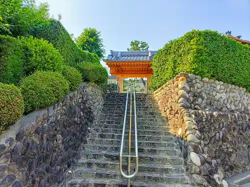 善住寺の山門・神門