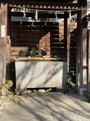 鎮守氷川神社の{uncategorized: "未分類", other: "その他", undefined: "問題あり", building: "その他建物", grave: "お墓", sacred_gate: "鳥居", guardian: "狛犬", statue: "像", buddha: "仏像", history: "歴史", nature: "自然", garden: "庭園", animal: "動物", pagoda: "塔", temizu: "手水舎", mountain_gate: "山門・神門", sanctuary: "本殿・本堂", subordinate: "末社・摂社", art: "芸術", scenery: "景色", jizo: "地蔵", ema: "絵馬", goshuin: "御朱印", omikuji: "おみくじ", items: "授与品その他", amulet: "お守り", goshuincho: "御朱印帳", eats: "食事", festival: "お祭り", votive_dance: "神楽", shichigosan: "七五三参", wedding: "結婚式", experience: "体験その他", initially: "初詣", around: "周辺", anti_infection: "感染症対策"}