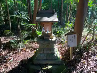 磯部稲村神社の末社・摂社