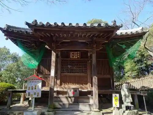 白峯寺の本殿・本堂