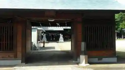 二宮赤城神社の山門・神門