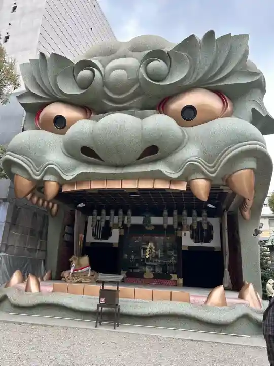 難波八阪神社の{uncategorized: "未分類", other: "その他", undefined: "問題あり", building: "その他建物", grave: "お墓", sacred_gate: "鳥居", guardian: "狛犬", statue: "像", buddha: "仏像", history: "歴史", nature: "自然", garden: "庭園", animal: "動物", pagoda: "塔", temizu: "手水舎", mountain_gate: "山門・神門", sanctuary: "本殿・本堂", subordinate: "末社・摂社", art: "芸術", scenery: "景色", jizo: "地蔵", ema: "絵馬", goshuin: "御朱印", omikuji: "おみくじ", items: "授与品その他", amulet: "お守り", goshuincho: "御朱印帳", eats: "食事", festival: "お祭り", votive_dance: "神楽", shichigosan: "七五三参", wedding: "結婚式", experience: "体験その他", initially: "初詣", around: "周辺", anti_infection: "感染症対策"}