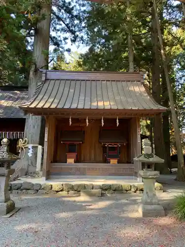 北口本宮冨士浅間神社の末社・摂社
