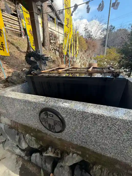 聖神社の{uncategorized: "未分類", other: "その他", undefined: "問題あり", building: "その他建物", grave: "お墓", sacred_gate: "鳥居", guardian: "狛犬", statue: "像", buddha: "仏像", history: "歴史", nature: "自然", garden: "庭園", animal: "動物", pagoda: "塔", temizu: "手水舎", mountain_gate: "山門・神門", sanctuary: "本殿・本堂", subordinate: "末社・摂社", art: "芸術", scenery: "景色", jizo: "地蔵", ema: "絵馬", goshuin: "御朱印", omikuji: "おみくじ", items: "授与品その他", amulet: "お守り", goshuincho: "御朱印帳", eats: "食事", festival: "お祭り", votive_dance: "神楽", shichigosan: "七五三参", wedding: "結婚式", experience: "体験その他", initially: "初詣", around: "周辺", anti_infection: "感染症対策"}