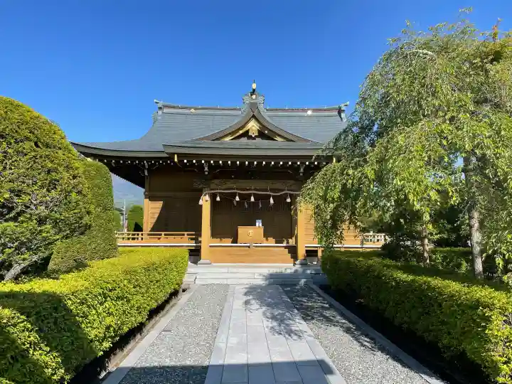 伊奈神社の{uncategorized: "未分類", other: "その他", undefined: "問題あり", building: "その他建物", grave: "お墓", sacred_gate: "鳥居", guardian: "狛犬", statue: "像", buddha: "仏像", history: "歴史", nature: "自然", garden: "庭園", animal: "動物", pagoda: "塔", temizu: "手水舎", mountain_gate: "山門・神門", sanctuary: "本殿・本堂", subordinate: "末社・摂社", art: "芸術", scenery: "景色", jizo: "地蔵", ema: "絵馬", goshuin: "御朱印", omikuji: "おみくじ", items: "授与品その他", amulet: "お守り", goshuincho: "御朱印帳", eats: "食事", festival: "お祭り", votive_dance: "神楽", shichigosan: "七五三参", wedding: "結婚式", experience: "体験その他", initially: "初詣", around: "周辺", anti_infection: "感染症対策"}