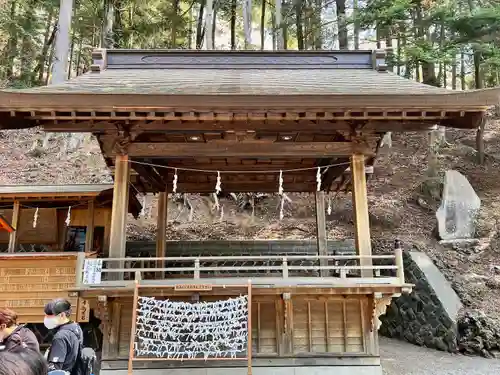 新倉富士浅間神社の建物その他